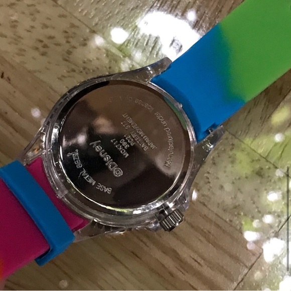 Mickey Mouse Rainbow‎ 🌈 Watch - Picture 6 of 9